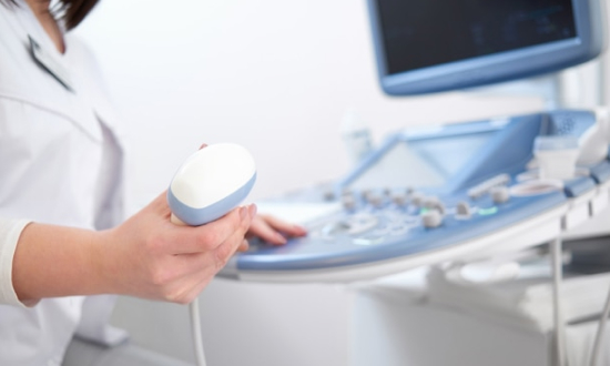 img-sonographer-1